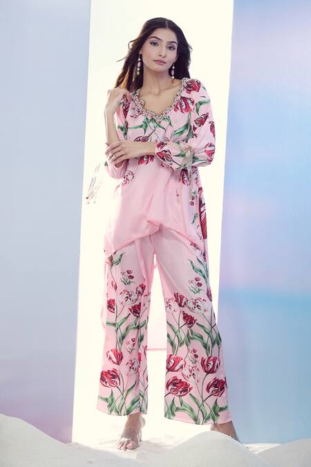 Pria Kataria Puri_Pink Silk Lace, Pearls V-neck Tulip Print High-low Tunic And Pant Set _Online_at_Aza_Fashions