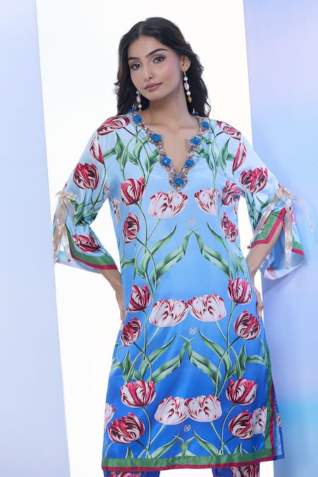 Pria Kataria Puri_Blue Silk Sequins V-neck Tulip Print Kurta Set With Pant _at_Aza_Fashions