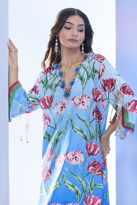 Buy_Pria Kataria Puri_Blue Silk Sequins V-neck Tulip Print Kurta Set With Pant 