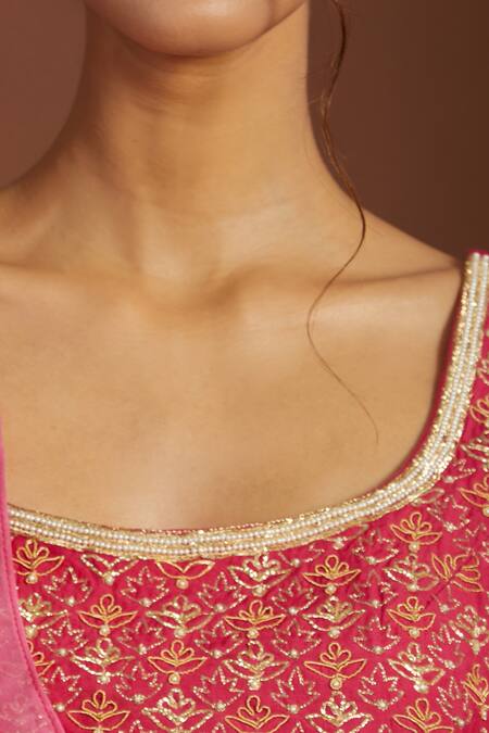 Buy_Meghna Shah_Pink Organza, Embroidery, Zari Scoop Neck Floral Ombre Saree And Blouse _Online_at_Aza_Fashions