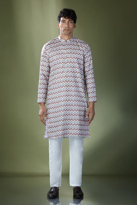 Buy Rng Safawala White Cotton, Silk Chevron Print Kurta Set Online at Aza Fashions Buy_Rng Safawala_White Cotton, Silk Chevron Print Kurta Set_Online_at_Aza_Fashions
