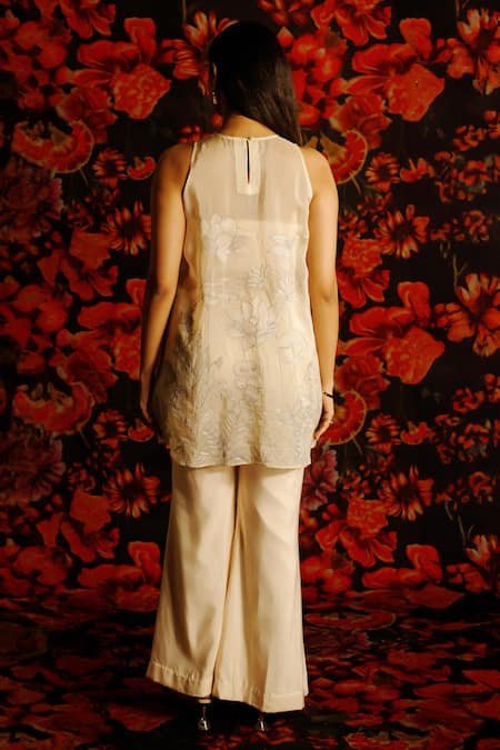 House Of TA-YA Lotus Embroidered Cape Set 