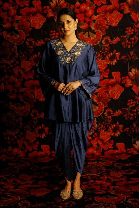 House Of TA-YA_Blue Chanderi, Viscose Embroidery V-neck Floral Dabka Zardozi Kurta Set _Online_at_Aza_Fashions