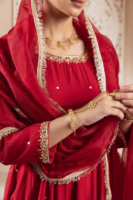 Rivaaj Clothing Maroon Organza, Modal Sequins Round Neck Floral Vine Embroidered Anarkali Set at Aza Fashions Rivaaj Clothing_Maroon Organza, Modal Sequins Round Neck Floral Vine Embroidered Anarkali Set _at_Aza_Fashions