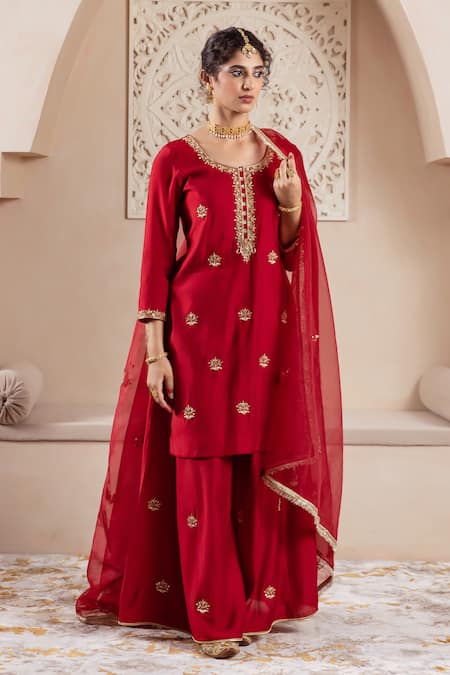 Shop Rivaaj Clothing Maroon Organza, Modal Embroidery Round Neck Floret Motif Kurta Set at Aza Fashions Shop_Rivaaj Clothing_Maroon Organza, Modal Embroidery Round Neck Floret Motif Kurta Set _at_Aza_Fashions