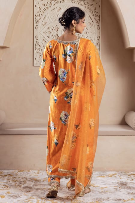 Rivaaj Clothing Floral Print Velvet Kurta Set 