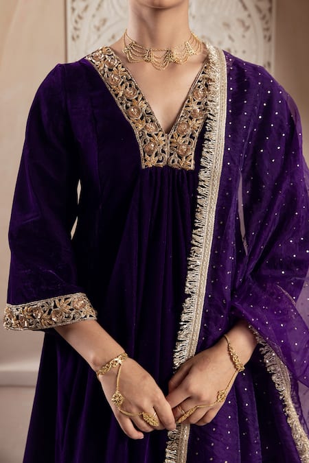 Buy Rivaaj Clothing Purple Velvet, Chiffon Zari, Embroidery V-neck Zardozi Kurta Set Buy_Rivaaj Clothing_Purple Velvet, Chiffon Zari, Embroidery V-neck Zardozi Kurta Set