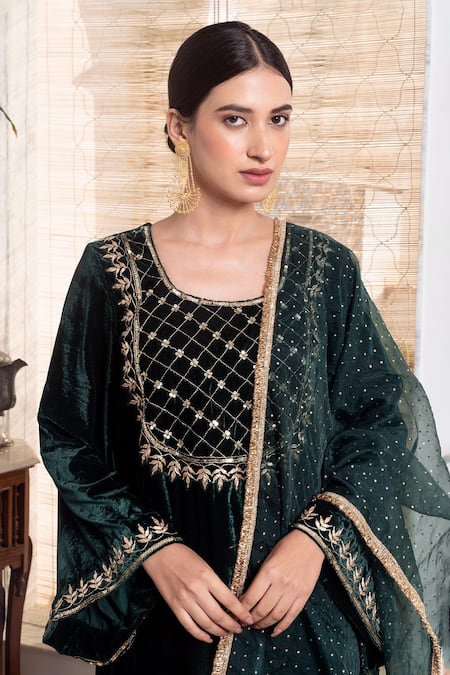Buy_Rivaaj Clothing_Green Velvet, Organza Gota Patti, Mirrors Round Neck Bottle Kurta Set 