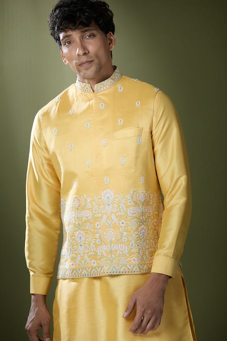 Rng Safawala Yellow Silk, Cotton Sequins, Embroidery Thread Bundi Set Online at Aza Fashions Rng Safawala_Yellow Silk, Cotton Sequins, Embroidery Thread Bundi Set _Online_at_Aza_Fashions