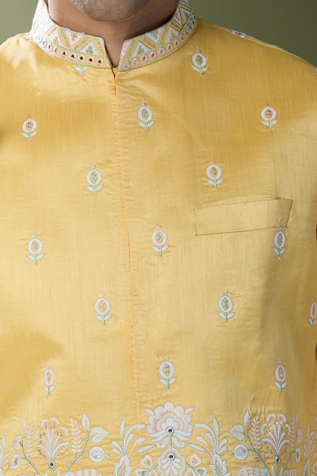 Shop Rng Safawala Yellow Silk, Cotton Sequins, Embroidery Thread Bundi Set Online at Aza Fashions Shop_Rng Safawala_Yellow Silk, Cotton Sequins, Embroidery Thread Bundi Set _Online_at_Aza_Fashions