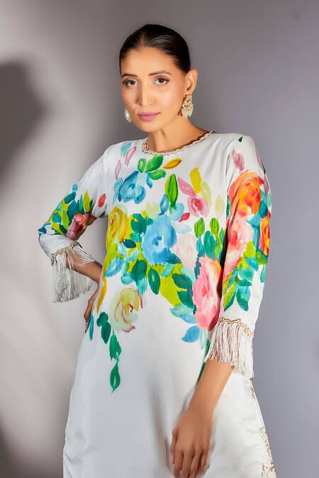 Buy_Kriti Bapna_Ivory Jacquard Fringe, Embroidery Round Neck Floral Hand Painted Kurta Set _Online_at_Aza_Fashions