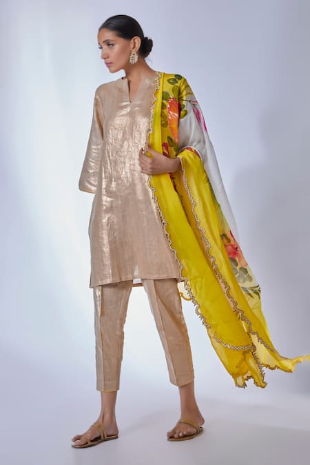 kriti bapna Solid Gold Straight Kurta & Pant Set 