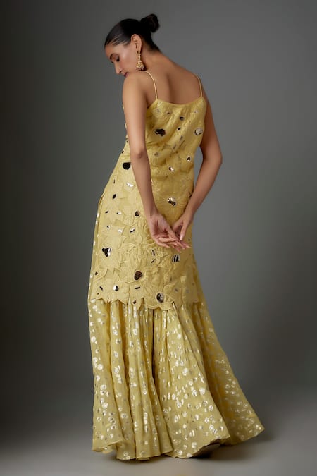 Kriti Bapna Floral Applique Embroidered Kurta Set 