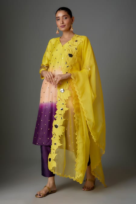 kriti bapna Tikki Embroidered Ombre Kurta & Pant Set 