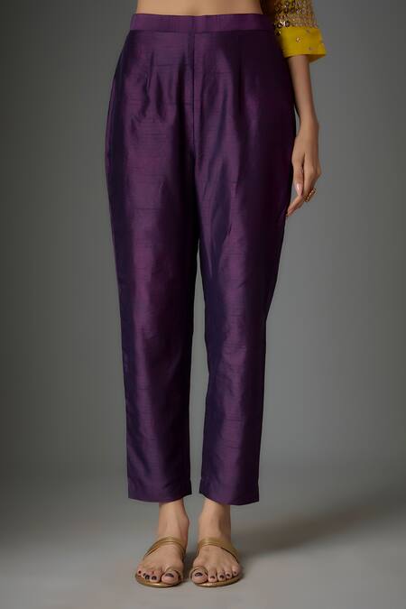 Kriti Bapna_Yellow Silk Organza Cut Work, Applique V-neck Ombre Tikki Embroidered Kurta Set _Online_at_Aza_Fashions