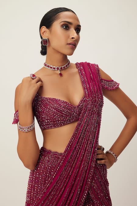 Vvani By Vani Vats Red Georgette Crystals, Sequins, Cut Work Embellished Pre-draped Saree Set at Aza Fashions Vvani By Vani Vats_Red Georgette Crystals, Sequins, Cut Work Embellished Pre-draped Saree Set _at_Aza_Fashions