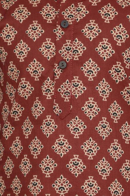 Buy_Petite Pomme_Maroon Cotton Embroidery Floral Printed Kurta Set _Online_at_Aza_Fashions