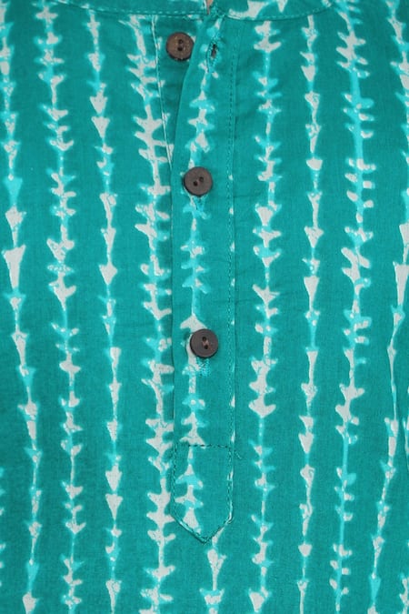 Buy_Petite Pomme_Green Cotton Floral Stripe Print Kurta And Pyjama Set _Online_at_Aza_Fashions