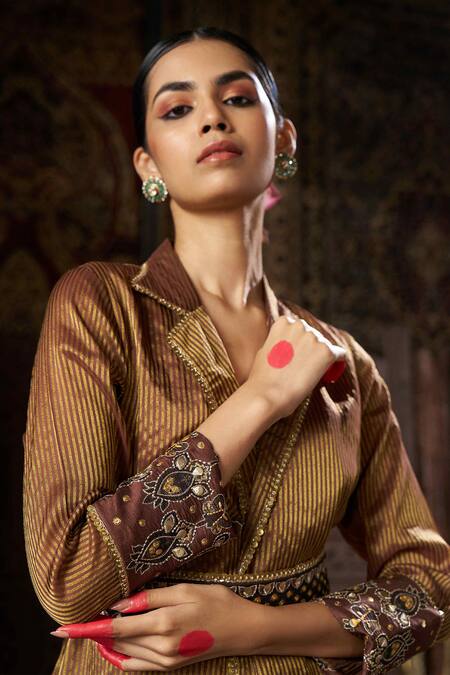 Shop 17:17 By Simmi Saboo Brown Shimmer Embroidery Notched Lapel Cuff Blazer And Pant Set Online at Aza Fashions Shop_17:17 By Simmi Saboo_Brown Shimmer Embroidery Notched Lapel Cuff Blazer And Pant Set _Online_at_Aza_Fashions