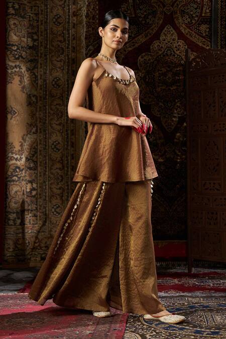 17:17 By Simmi Saboo Brown Shimmer Embellished Round Shell Peplum Kurta Set Online at Aza Fashions 17:17 By Simmi Saboo_Brown Shimmer Embellished Round Shell Peplum Kurta Set _Online_at_Aza_Fashions