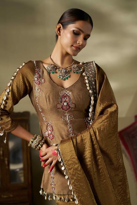 17:17 By Simmi Saboo_Gold Silk, Organza Pearls, Sequins, Beads Floral Embellished Peplum Kurta Set _at_Aza_Fashions