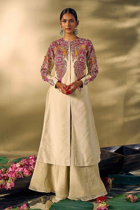 17:17 by Simmi Saboo Floral Embellished Jacket Kurta With Pant 