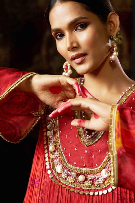 Shop_17:17 By Simmi Saboo_Orange Silk, Organza Pearls, Sequins, Beads V-neck Floral Embroidered Kurta Set _Online_at_Aza_Fashions