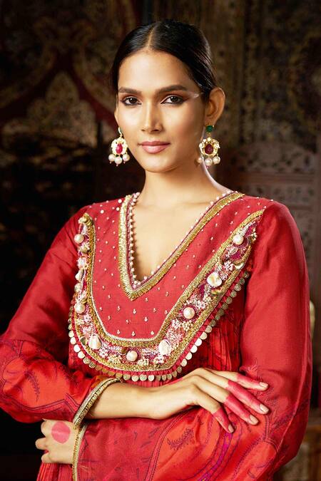 17:17 By Simmi Saboo_Orange Silk, Organza Pearls, Sequins, Beads V-neck Floral Embroidered Kurta Set _at_Aza_Fashions