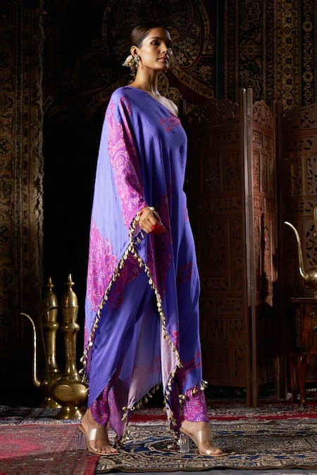 Buy_17:17 By Simmi Saboo_Purple Raw Silk Embroidered Shell One Shoulder Floral Kurta Set _Online_at_Aza_Fashions