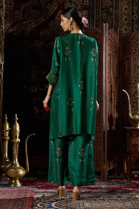 17:17 By Simmi Saboo Floral Printed Kurta Set 