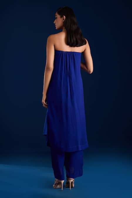 Shop Aapro Blue Velvet, Georgette Off-shoulder Strapless Kurta Set With Leheriya Dupatta at Aza Fashions Shop_Aapro_Blue Velvet, Georgette Off-shoulder Strapless Kurta Set With Leheriya Dupatta _at_Aza_Fashions