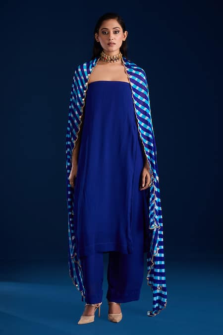 Shop Aapro Blue Velvet, Georgette Off-shoulder Strapless Kurta Set With Leheriya Dupatta Online at Aza Fashions Shop_Aapro_Blue Velvet, Georgette Off-shoulder Strapless Kurta Set With Leheriya Dupatta _Online_at_Aza_Fashions