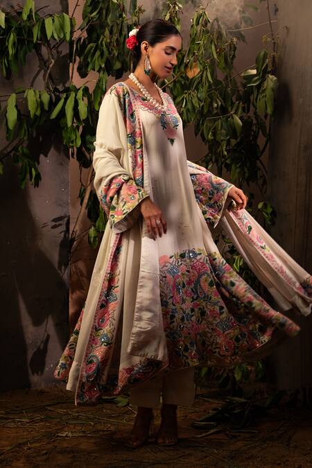 Buy Angad Creations White Georgette, Crepe Embroidery, Sequins V-neck Gradient Anarkali Pant Set Online at Aza Fashions Buy_Angad Creations_White Georgette, Crepe Embroidery, Sequins V-neck Gradient Anarkali Pant Set _Online_at_Aza_Fashions