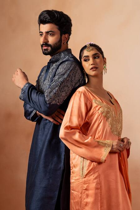 Shop Angad Creations Peach Cotton Satin, Organza Embroidery Split V-neck Phiran Kurta Pant Set Shop_Angad Creations_Peach Cotton Satin, Organza Embroidery Split V-neck Phiran Kurta Pant Set