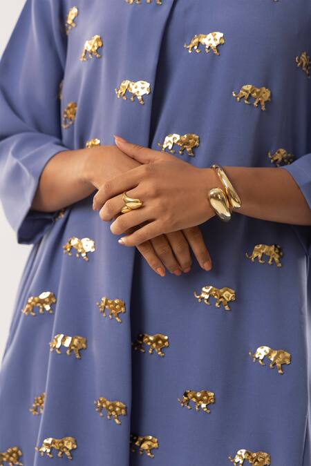 Kriti Bapna_Blue Mohair, Organza Embroidery Round Neck Horse Embellished Kurta Set _at_Aza_Fashions