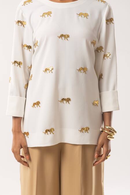 Kriti Bapna_Ivory Embroidery Round Neck Horse Embellished High-low Top And Pant Set _Online_at_Aza_Fashions