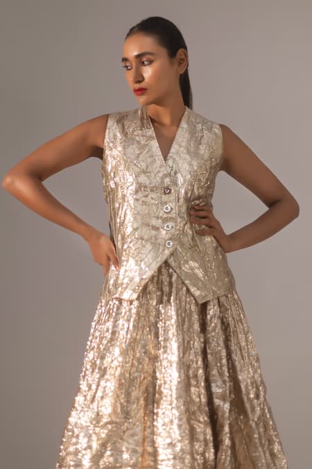 Kriti Bapna_Gold Gota Patti V-neck Shimmer Waistcoat And Skirt Set _at_Aza_Fashions