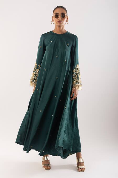 Buy_Kriti Bapna_Green Satin, Brocade Beads, Zari Round Neck Placed Zardozi Embroidered Kurta Set _Online_at_Aza_Fashions