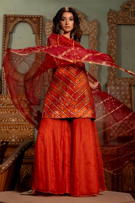 Pooja-Keyur Maroon Organza Gota Patti Lace Embellished Dupatta Online at Aza Fashions Pooja-Keyur_Maroon Organza Gota Patti Lace Embellished Dupatta _Online_at_Aza_Fashions