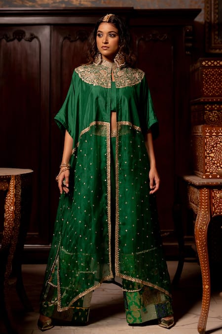 Pooja-Keyur Ektara Bahar Aari Embroidered Asymmetric Cape & Flared Pant Set 