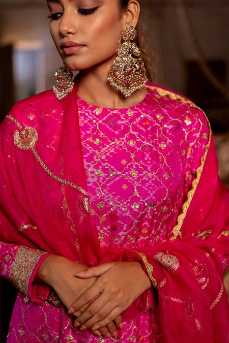 Pooja-Keyur_Pink Organza Tassels Aari Embroidered Dupatta _Online_at_Aza_Fashions