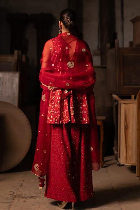 Pooja-Keyur Aari Embroidered Red Dupatta 