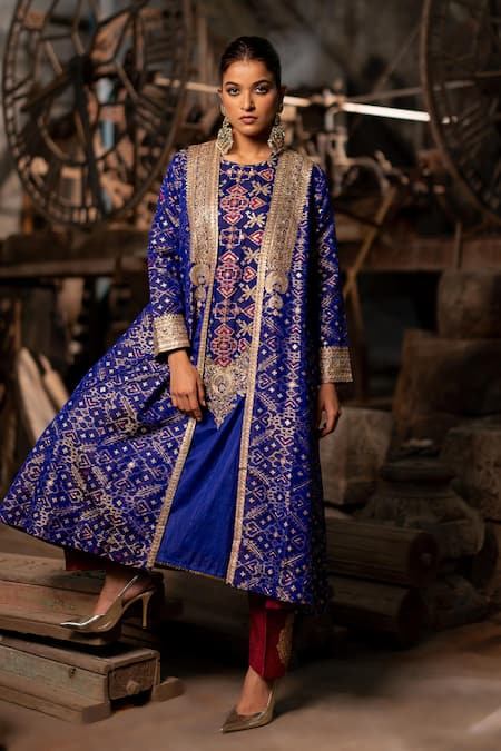 Pooja-Keyur Patola Woven Kaftan & Pant Set 