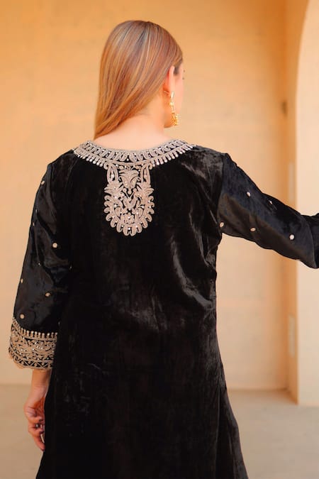 Shop Sheetal Batra Black Silk, Velvet Embroidery Round Neck Kirandori Kurta And Salwar Set at Aza Fashions Shop_Sheetal Batra_Black Silk, Velvet Embroidery Round Neck Kirandori Kurta And Salwar Set _at_Aza_Fashions