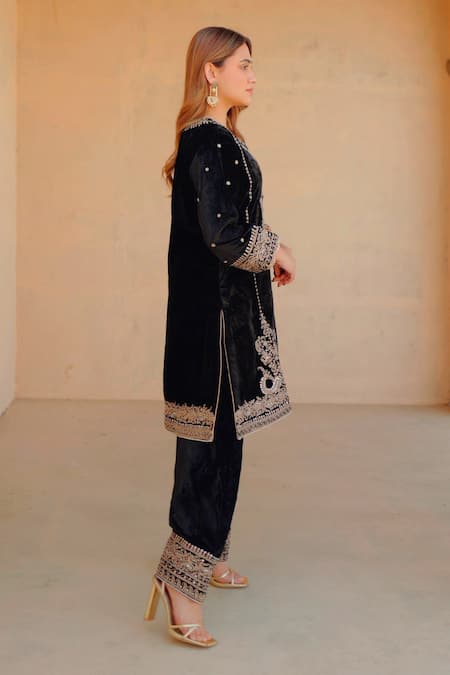 Sheetal Batra Black Silk, Velvet Embroidery Round Neck Kirandori Kurta And Salwar Set Online at Aza Fashions Sheetal Batra_Black Silk, Velvet Embroidery Round Neck Kirandori Kurta And Salwar Set _Online_at_Aza_Fashions