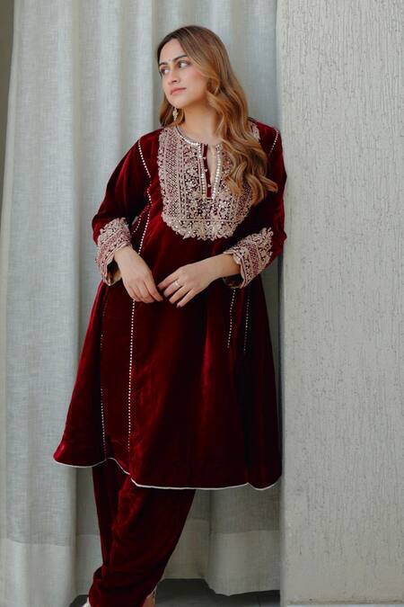 Shop Sheetal Batra Maroon Silk, Velvet Embroidery, Sequins Round Neck Kurta And Salwar Set Online at Aza Fashions Shop_Sheetal Batra_Maroon Silk, Velvet Embroidery, Sequins Round Neck Kurta And Salwar Set _Online_at_Aza_Fashions