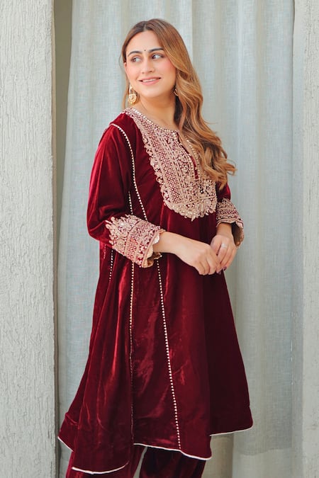 Sheetal Batra Maroon Silk, Velvet Embroidery, Sequins Round Neck Kurta And Salwar Set at Aza Fashions Sheetal Batra_Maroon Silk, Velvet Embroidery, Sequins Round Neck Kurta And Salwar Set _at_Aza_Fashions
