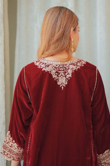 Shop Sheetal Batra Maroon Silk, Velvet Embroidery, Sequins Round Neck Kurta And Salwar Set at Aza Fashions Shop_Sheetal Batra_Maroon Silk, Velvet Embroidery, Sequins Round Neck Kurta And Salwar Set _at_Aza_Fashions