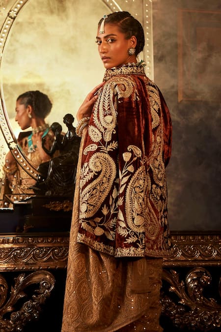 Angad Creations Maroon , Satin Sequins, Embroidery Collared Jacket And Beige Saree Set Online at Aza Fashions Angad Creations_Maroon , Satin Sequins, Embroidery Collared Jacket And Beige Saree Set _Online_at_Aza_Fashions