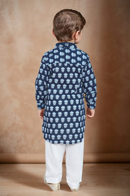 Shop_Petite Pomme_Blue Cotton Navy Floral Print Kurta And Pyjama Set _at_Aza_Fashions